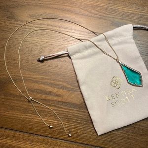 Kendra Scott Damon Long Pendant Necklace in Emerald Glass